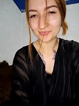 LeonaFox online show from May 20, 2026, 3:18 pm
