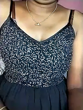 Anu tamilx online show from April 13, 2026, 5:40 pm