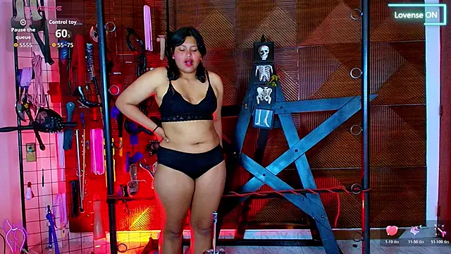Bdsm Kiara online show from April 23, 2026, 8:11 pm