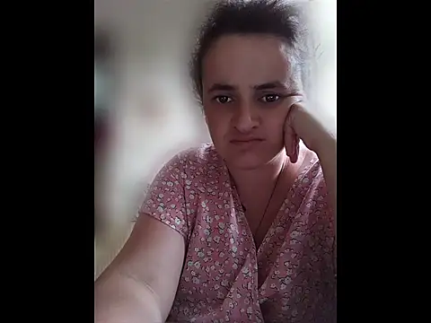 Snapshot of AnabelBexley chatting on July 5, 2026, 2:51 am AnabelBexley online show from July 5, 2026, 2:51 am