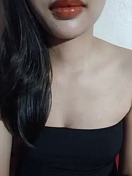 Luckyy29 online show from June 26, 2026, 3:27 pm