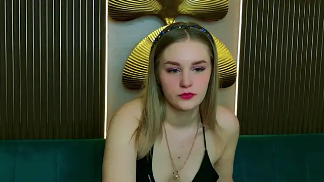 Molly Voses online show from April 24, 2026, 8:44 pm
