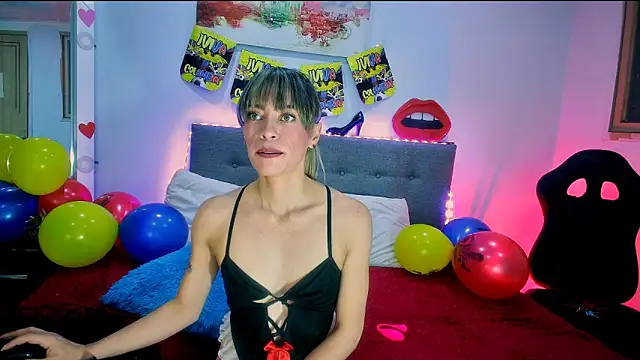 Lorena sweet33 online show from June 20, 2026, 1:58 pm