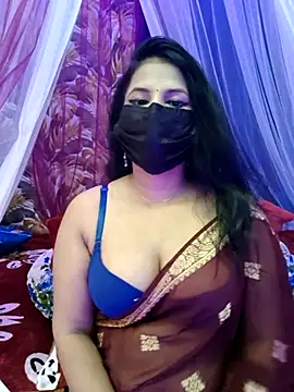 Hot Alicee online show from April 27, 2026, 5:55 pm