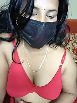 Hot Alicee online show from May 17, 2026, 4:43 am
