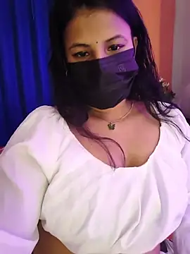Hot Alicee online show from July 4, 2026, 8:53 am