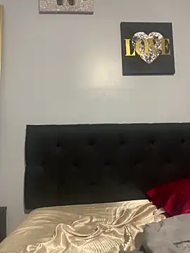 amberchill26 online show from May 14, 2026, 1:07 pm