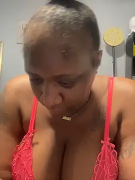 amberchill26 online show from June 1, 2026, 5:47 pm
