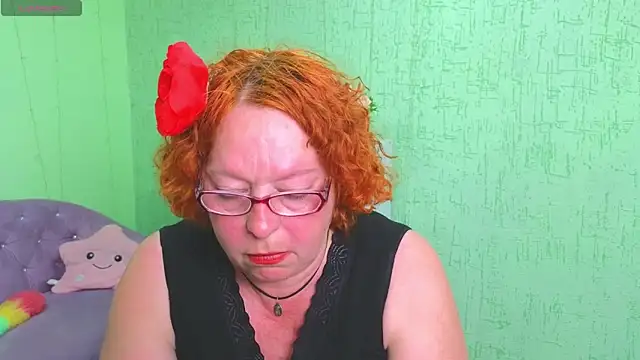 Snapshot of Fara_Flutte chatting on June 11, 2026, 1:42 pm Fara Flutte online show from June 11, 2026, 1:42 pm