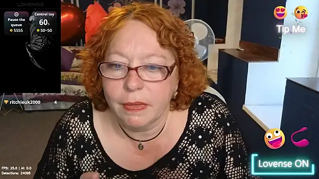 Snapshot of Fara_Flutte chatting on June 16, 2026, 5:43 am Fara Flutte online show from June 16, 2026, 5:43 am