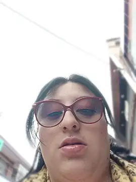 Snapshot of bunny_sx chatting on April 9, 2026, 5:18 pm bunny sx online show from April 9, 2026, 5:18 pm