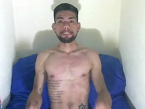 thomas2wood online show from June 21, 2026, 12:13 am