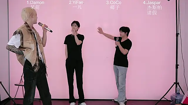 XL-CandyShop online show from April 11, 2026, 7:45 am