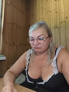 White-Chocolatte online show from June 30, 2026, 5:41 am
