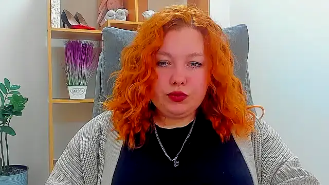 Snapshot of Aillia-Rous chatting on April 19, 2026, 6:13 am Aillia-Rous online show from April 19, 2026, 6:13 am