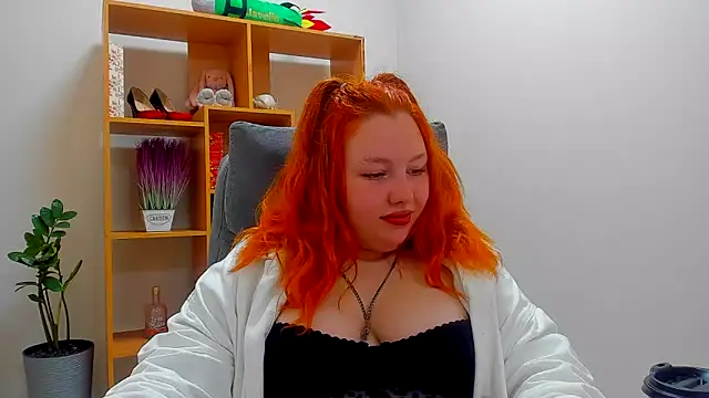Snapshot of Aillia-Rous chatting on May 13, 2026, 6:11 am Aillia-Rous online show from May 13, 2026, 6:11 am
