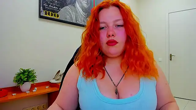Snapshot of Aillia-Rous chatting on May 16, 2026, 6:43 am Aillia-Rous online show from May 16, 2026, 6:43 am