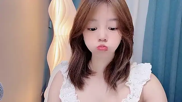 Lilababy00 online show from June 21, 2026, 3:20 am