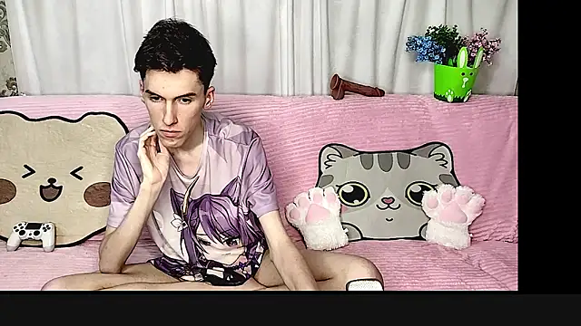 GoodBoyLuca online show from June 4, 2026, 11:33 pm