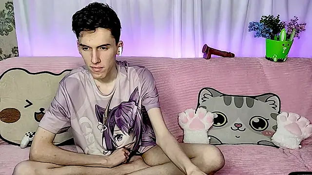 GoodBoyLuca online show from June 5, 2026, 11:43 pm