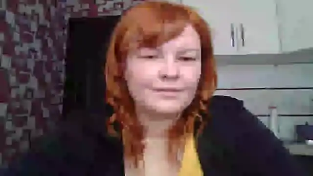KrisryOxNikss online show from May 5, 2026, 7:38 am