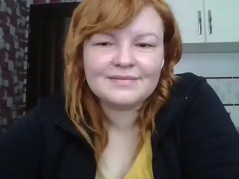 KrisryOxNikss online show from May 12, 2026, 3:47 am