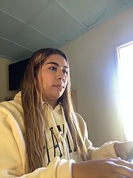 Snapshot of _BellaSmith_ chatting on July 6, 2026, 3:03 pm BellaSmith online show from July 6, 2026, 3:03 pm
