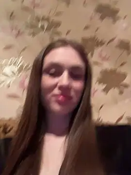 AlinaLove3213 online show from April 18, 2026, 7:40 pm