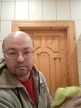 Snapshot of Luceriusbigass chatting on December 13, 2024, 3:54 pm Luceriusbigass online show from December 13, 2024, 3:54 pm