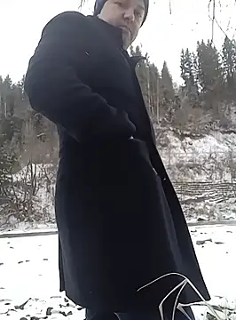 Snapshot of Luceriusbigass chatting on December 25, 2024, 11:43 am Luceriusbigass online show from December 25, 2024, 11:43 am