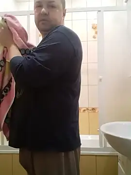 Snapshot of Luceriusbigass chatting on February 11, 2025, 11:10 am Luceriusbigass online show from February 11, 2025, 11:10 am