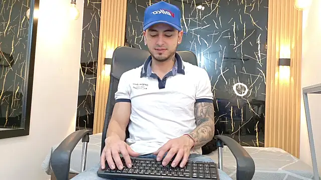 PowerLustX online show from July 6, 2026, 3:47 am