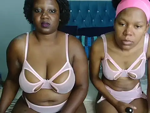 YourWifeyLily online show from May 13, 2026, 10:49 pm