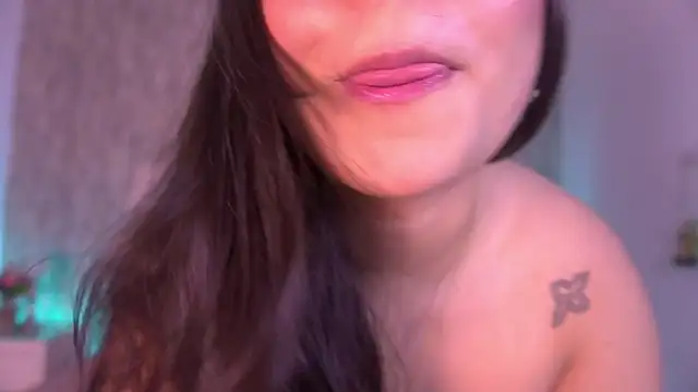 Snapshot of anne_bb chatting on May 17, 2026, 7:21 pm anne bb online show from May 17, 2026, 7:21 pm