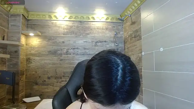 Sophie Copers online show from April 25, 2026, 7:22 pm