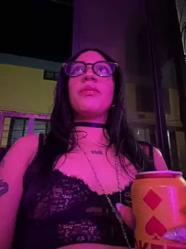 Kattze  online show from May 6, 2026, 12:52 am