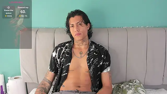 Snapshot of Damian_Romanoff chatting on April 14, 2026, 12:55 pm Damian Romanoff online show from April 14, 2026, 12:55 pm