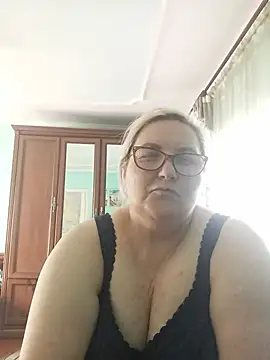AureliaSky598 online show from May 25, 2026, 2:23 pm