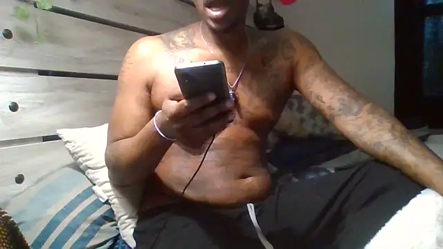 Snapshot of zdaddymm chatting on May 9, 2026, 4:23 pm zdaddymm online show from May 9, 2026, 4:23 pm