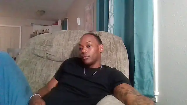 Snapshot of zdaddymm chatting on May 23, 2026, 2:50 am zdaddymm online show from May 23, 2026, 2:50 am