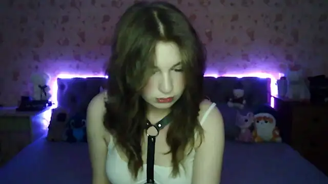 HoneyTangerine online show from April 21, 2026, 4:12 pm