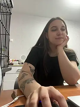 RiannaBrown online show from April 25, 2026, 2:36 am