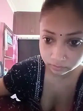 Snapshot of Hot_Soniya_08 chatting on June 8, 2026, 6:14 am Hot Soniya 08 online show from June 8, 2026, 6:14 am