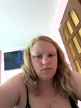 wildaurax online show from May 8, 2026, 7:36 am