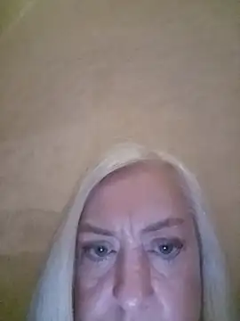 Julia20X online show from June 27, 2026, 9:25 am