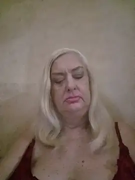 Julia20X online show from July 8, 2026, 1:15 pm