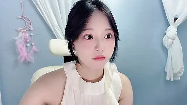 Xiaoqing00 online show from June 19, 2026, 5:56 am