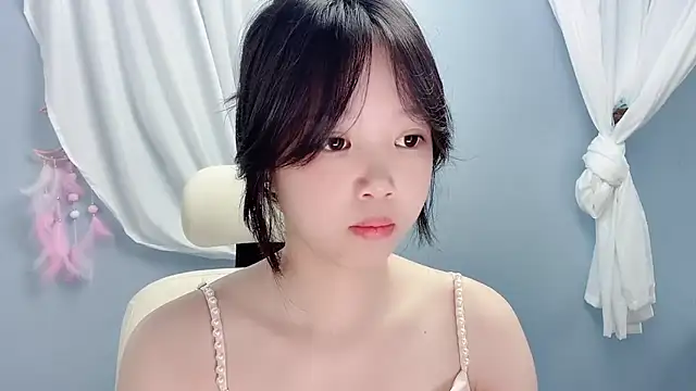 Xiaoqing00 online show from June 23, 2026, 5:05 am