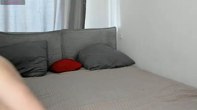 gilded trace online show from July 10, 2026, 11:02 am