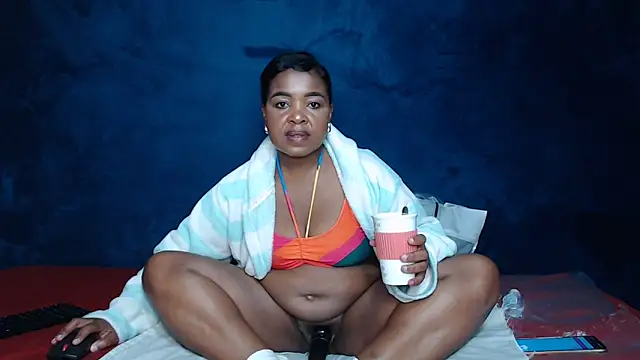 CaramelBaddie16 online show from June 5, 2026, 6:13 pm